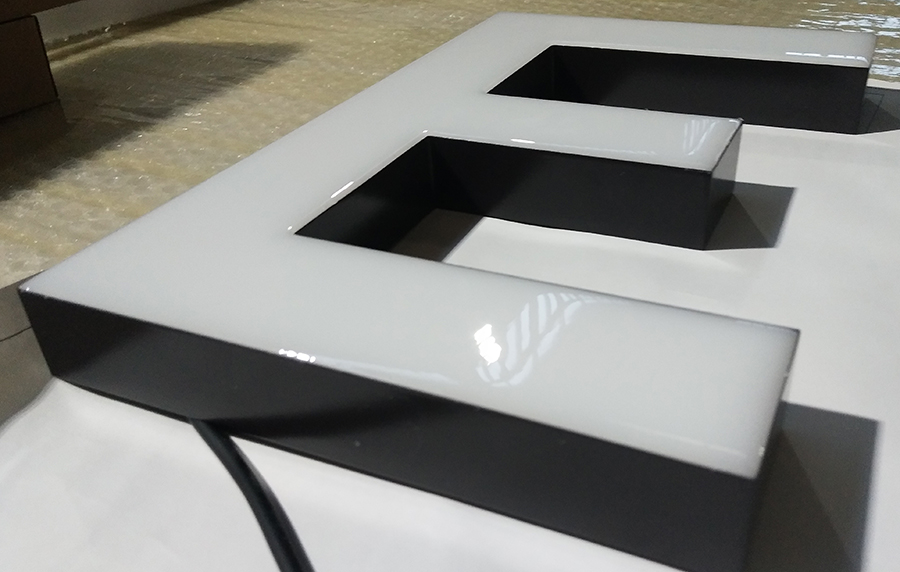 亚克力吸塑麻豆TV在线观看制作材料与特点分析