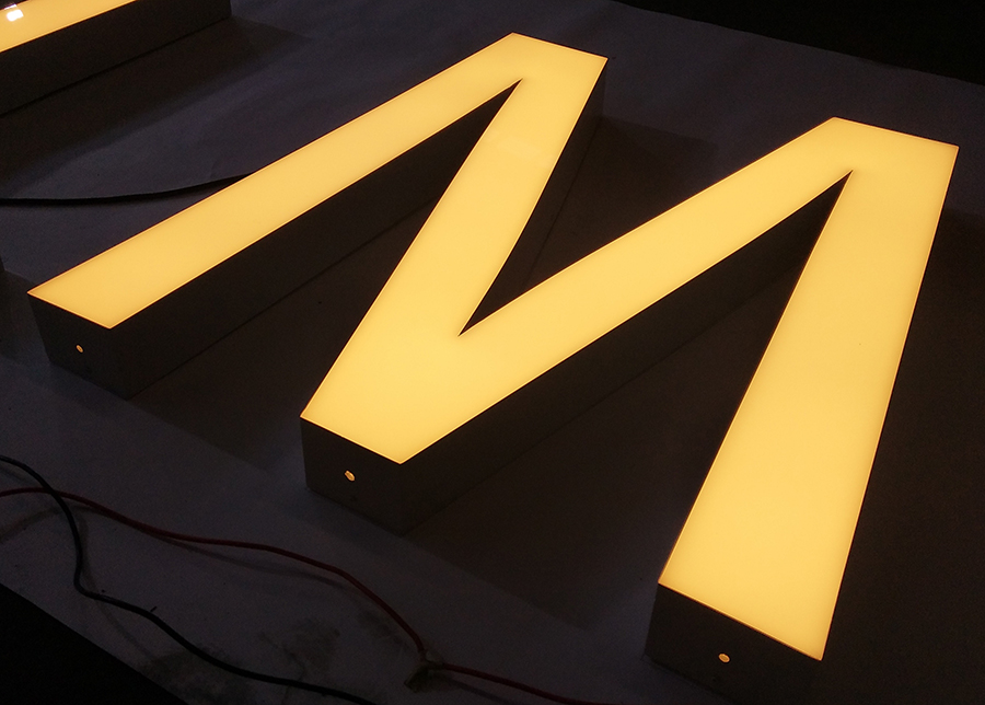 LED麻豆TV在线观看的亚克力面板怎么做维护保养？