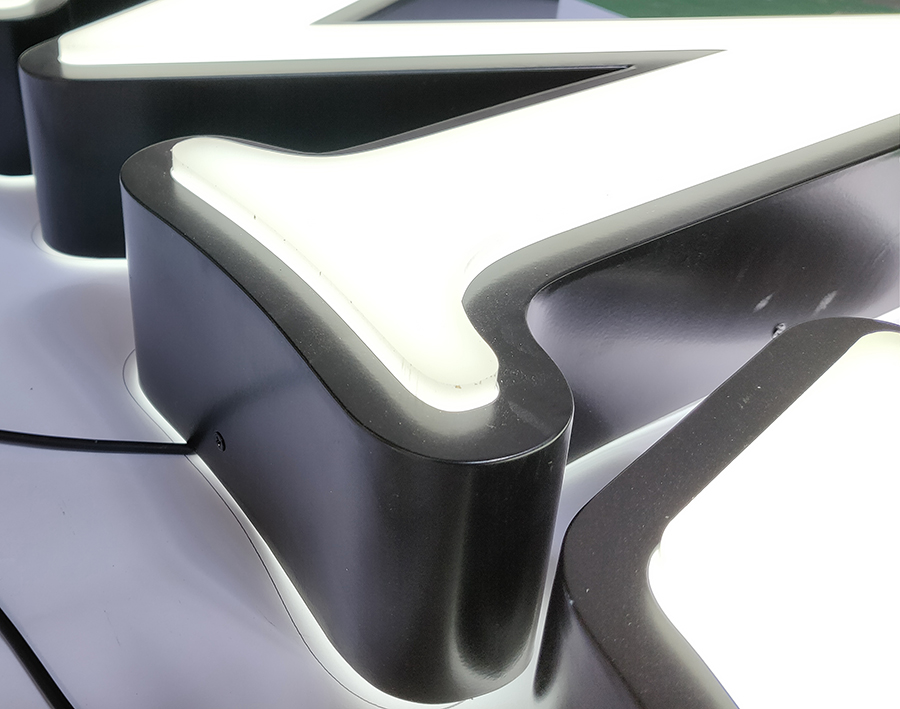 LED吸塑麻豆TV在线观看如何选择合适的色彩？