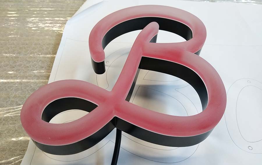 仿霓虹字的特点有哪些？