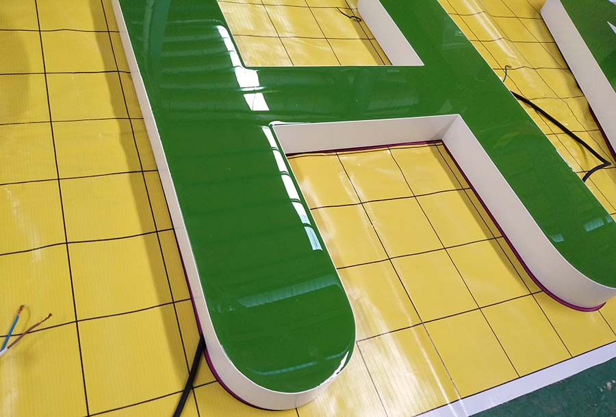 树脂麻豆TV在线观看和迷你字的主要区别是什么？