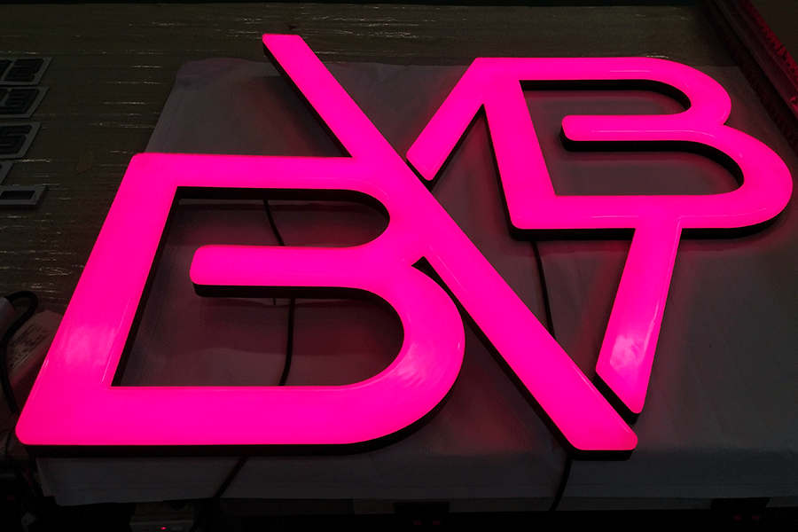 怎么选择合适的led发光标识牌？