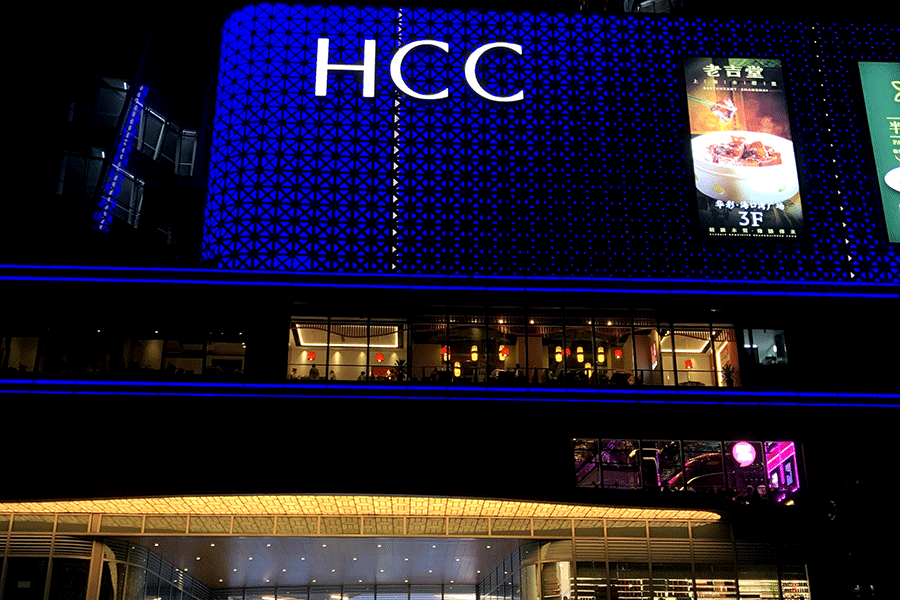 制作户外发光标识牌有哪些优势？