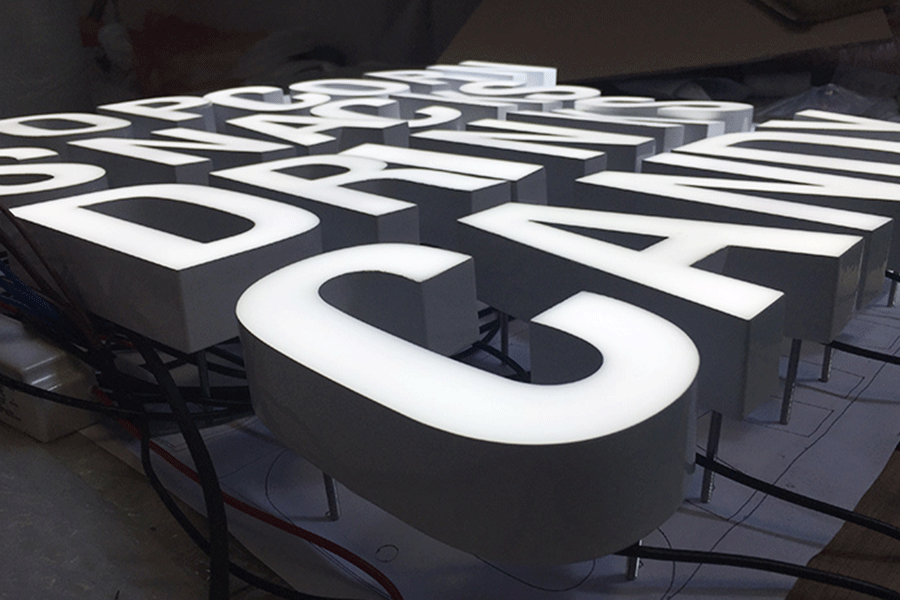 超级字设计制作有哪些优点？