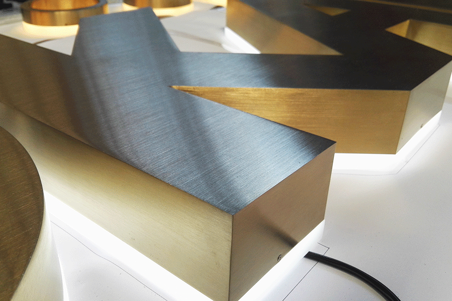 led金属字设计制作有什么优势特征？