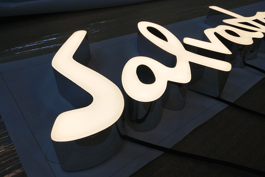 LED树脂字标识牌设计制作有什么优点？