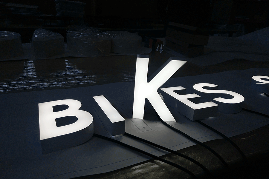 麻豆视频APPIOS迷你字发光标识有哪些特点？