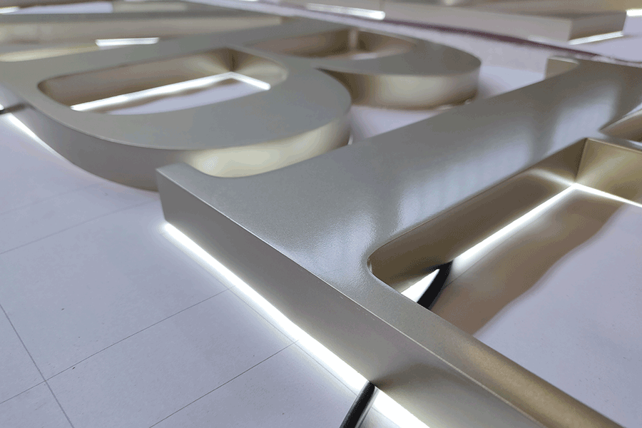 麻豆视频APPIOS金属字发光标识有哪些优点？