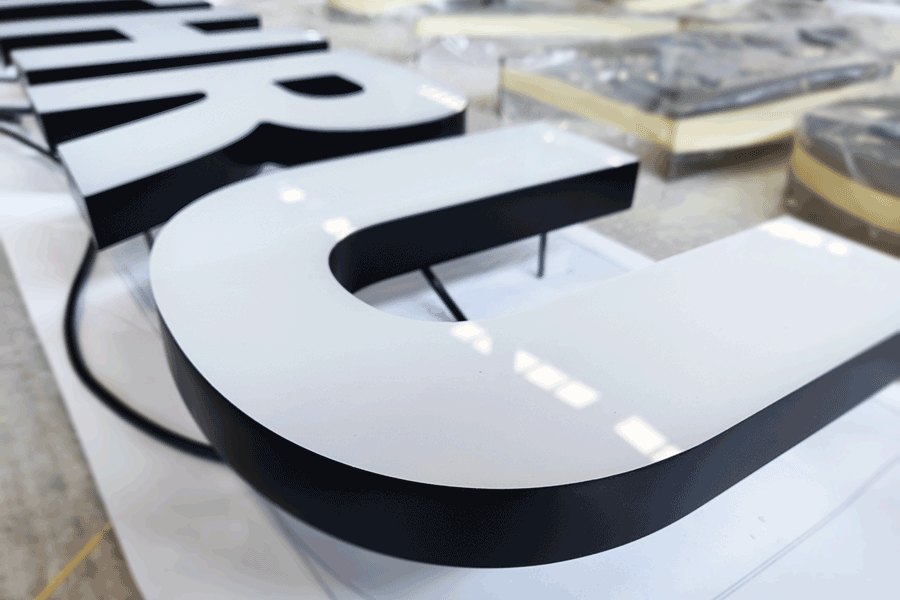 麻豆视频APPIOS迷你字发光标识牌有什么特点？