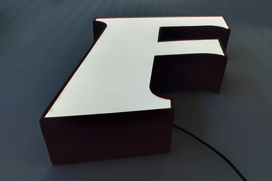 设计制作金属拉丝槽型字有哪些关键点？